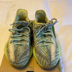 Yeezy Boost 350 V2 size 4 Adidas originals